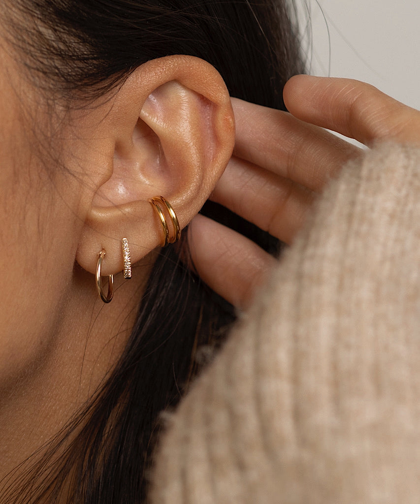 How are hoop earrings supposed to hang? - Quora